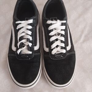 Vans Old Skool Black White Youth Size 3 Big Kids Classic Sneakers